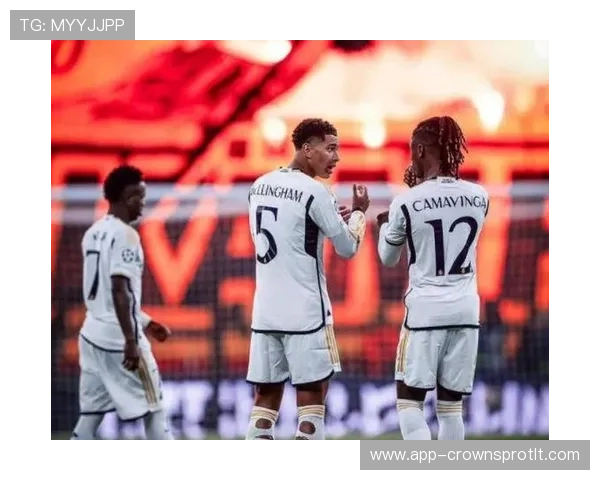 卡马文加 vs 楚阿梅尼：法国后腰战术角色与防守效率之争