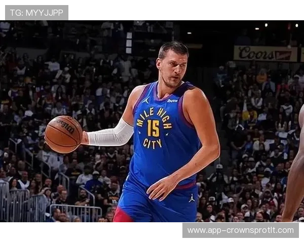 文班亚马无球跑位制造空位，效率胜过约基奇式策应